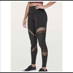 Lululemon Seek Heat Mesh Tight 26”
